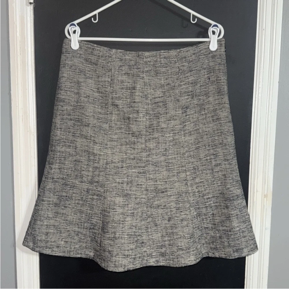 Talbots Tweed Flare Skirt Side Zip Size: 10 Length: 22.5”